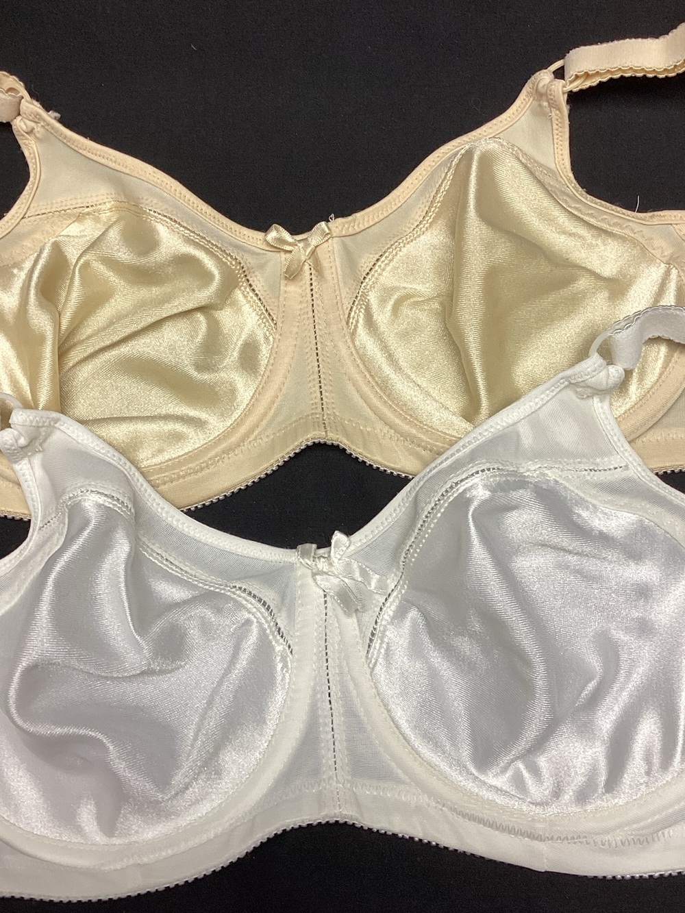 Vtg Warner’s "Truly Fitting" Bras 34C Lot of 2 White Ivory Excellent 70s